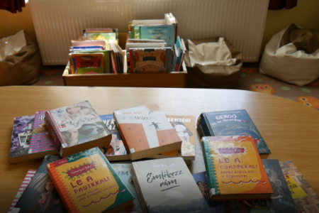 Augusztus 17-ig gyűjtik a könyveket Mórahalmon a csíkszentmártoni gyerekeknek