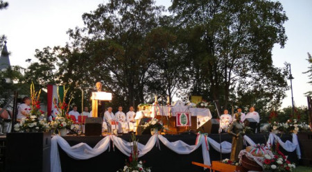 Augusztus 19-én a IX. Homokháti Búcsúra várják a térség egyházközségeit