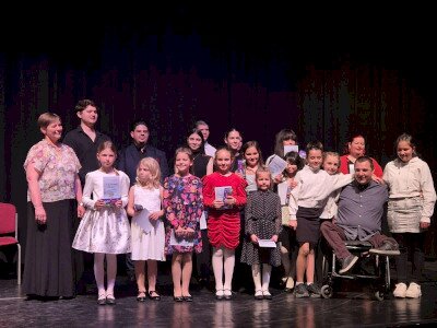 A zene most is összekötött bennünket – és közben segítettünk is.