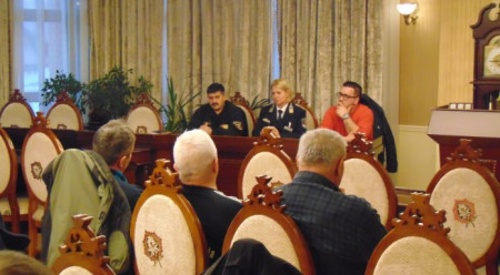 „Baj esetén…” – A 112-es segélyhívószám használatáról tartottak biztonsági fórumot Mórahalmon