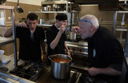 Elárulta a mester az igazi szegedi halászlé titkát, ha ezt az egy lépést kihagyjuk, nem lesz tökéletes a végeredmény