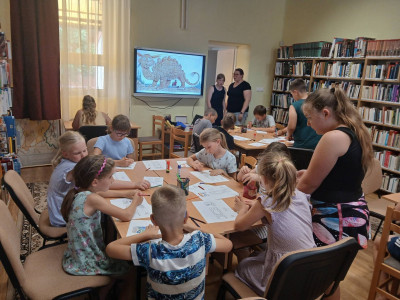 Gyerekek táboroznak a mórahalmi könyvtárban