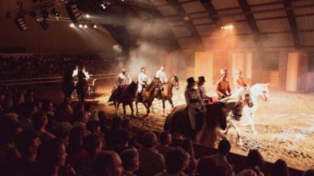 Indul a mórahalmi Patkó Lovas és Szabadtéri Színház új évada – Ráadást kap a közönség Szilajból