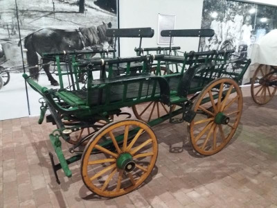 Kocsimúzeum -és kovácsműhely kialakítása Mórahalmon