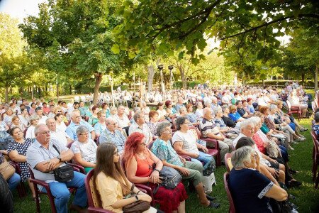 Lélekemelő élmény volt a XII. Homokháti Búcsú Mórahalmon