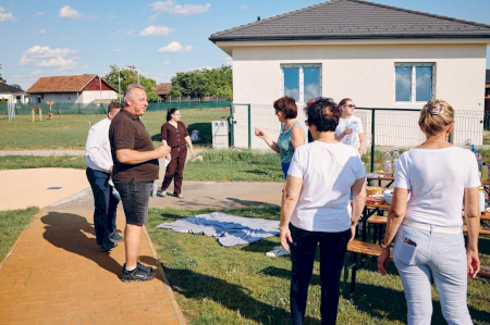 Pillangókkal emlékezik a mórahalmi Bonitas Nőegylet