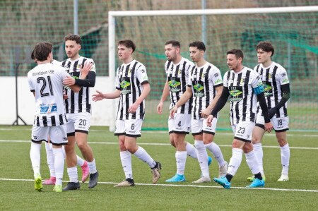 Szerencsés győzelem Deszken