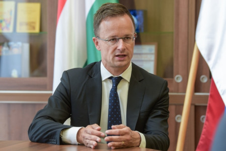 Szijjártó Péter szerint a jószomszédi viszony fenntartása Magyarország és Szerbia érdeke is – Mórahalom jelentős lépéseket tett