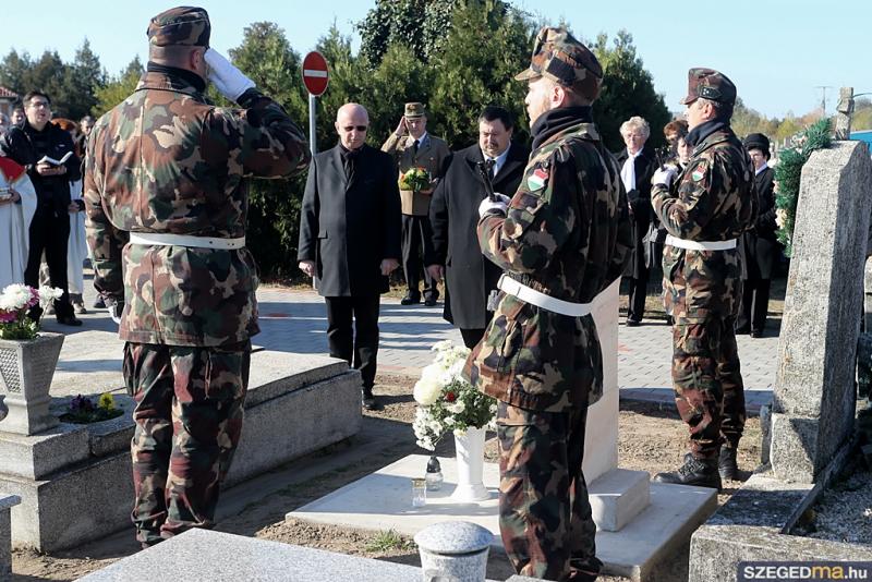 Az I. világháború hősi halottaira emlékeztek Mórahalmon