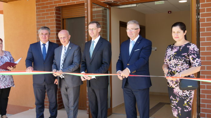 Munkásszállót adtak át Mórahalmon