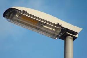 Közvilágítás az Erzsébet királyné úton