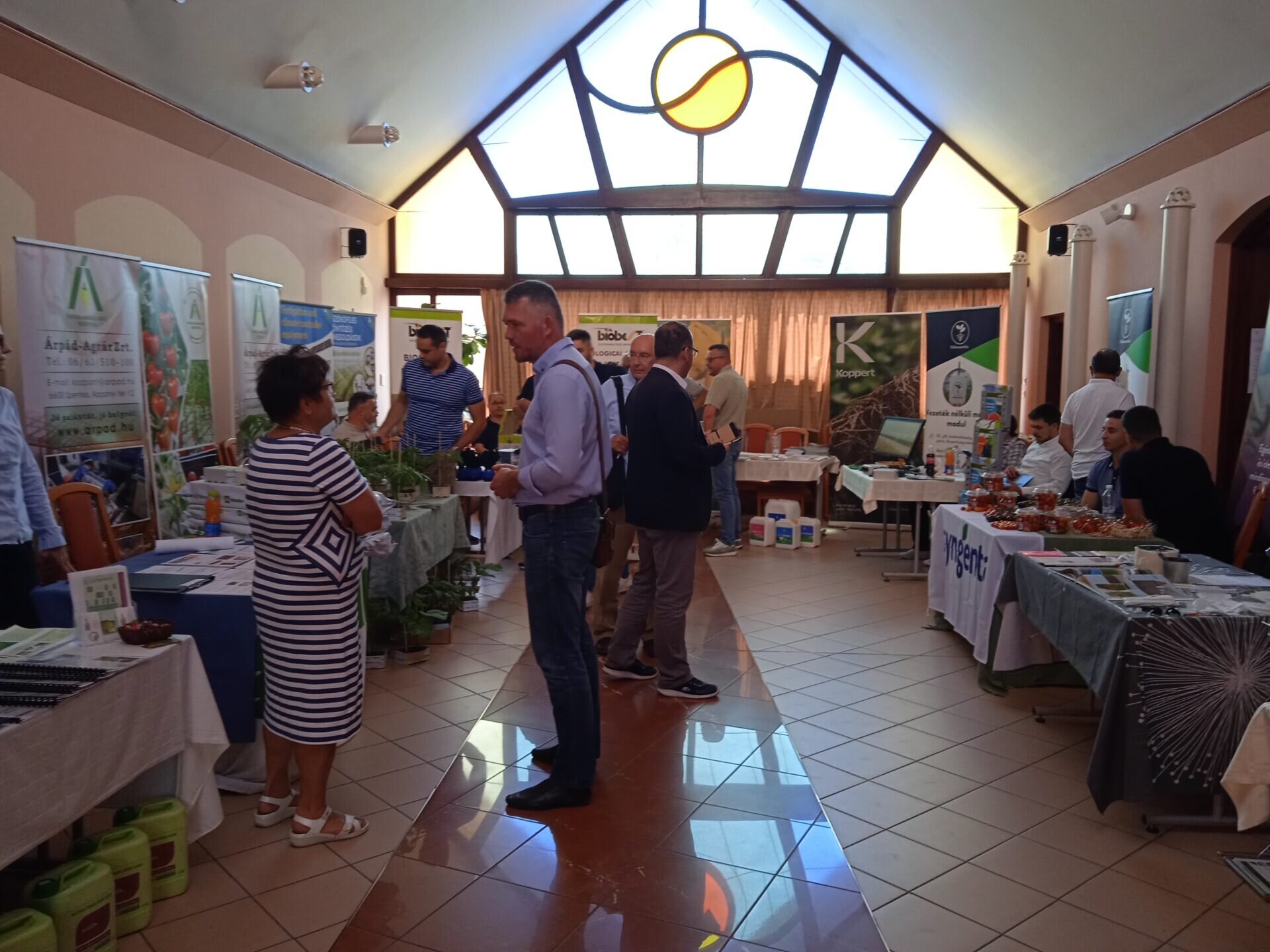 Paradicsom kiállítás életkép