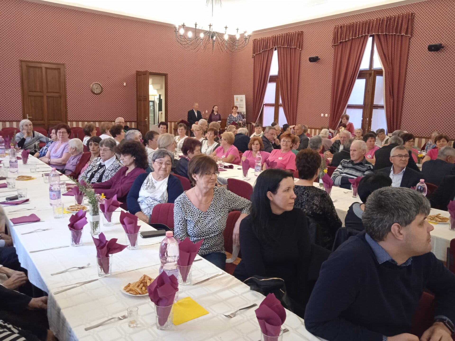 nőnapi ünnepség a rendezvényházban