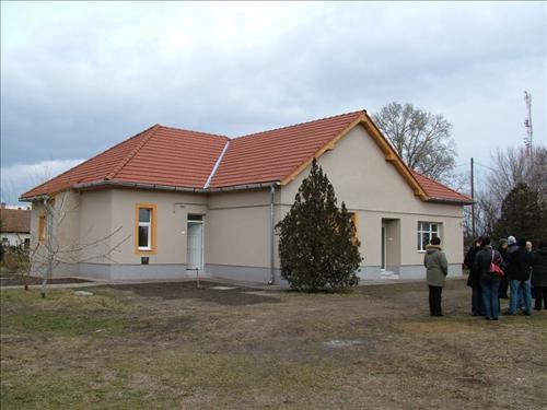 Bérlakásokat adtak át Mórahalmon